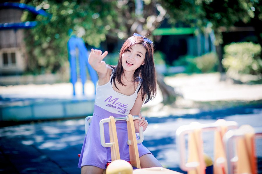 生活不是只有爱情，但你是我的生活。
